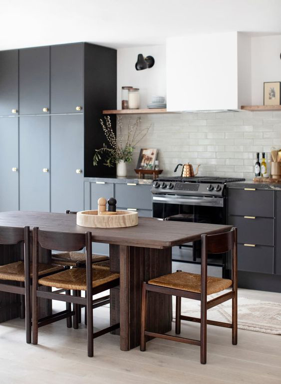 perfectionisth host kitchen